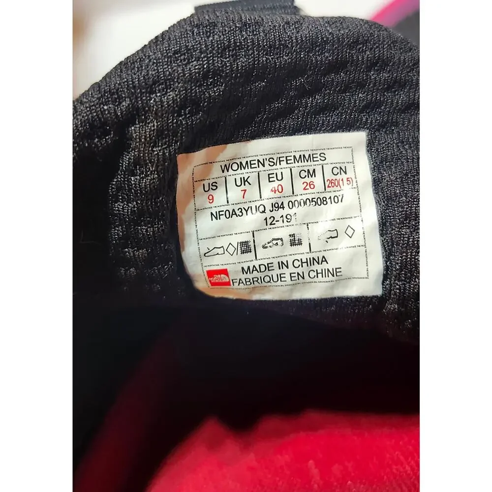 The North Face Womens 9 FUTURELIGHT Waterproof Trail Hiking Shoes NF0A3YUQ